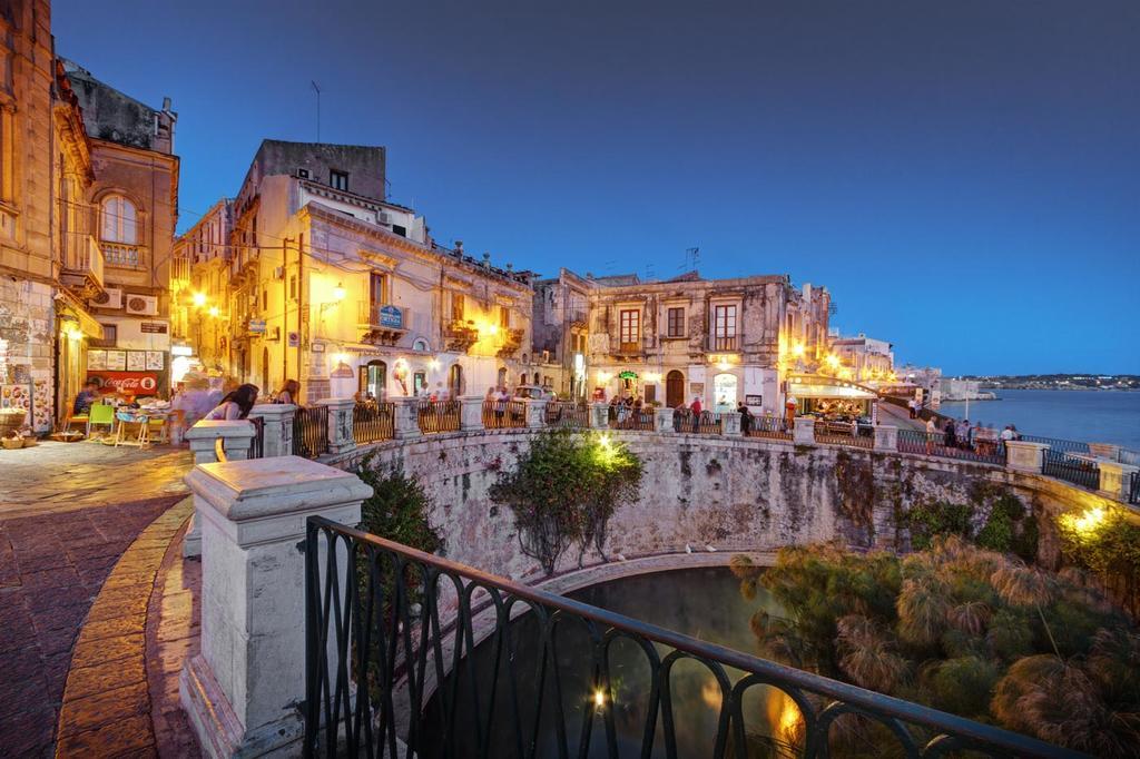 Apollo House Ortigia Siracusa Сиракуза Екстериор снимка
